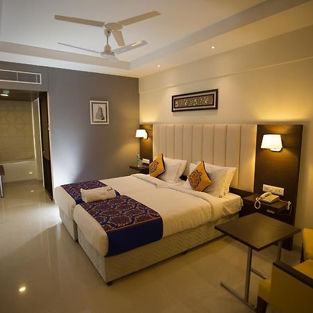 Ganpat Grand Otel Palni Dış mekan fotoğraf