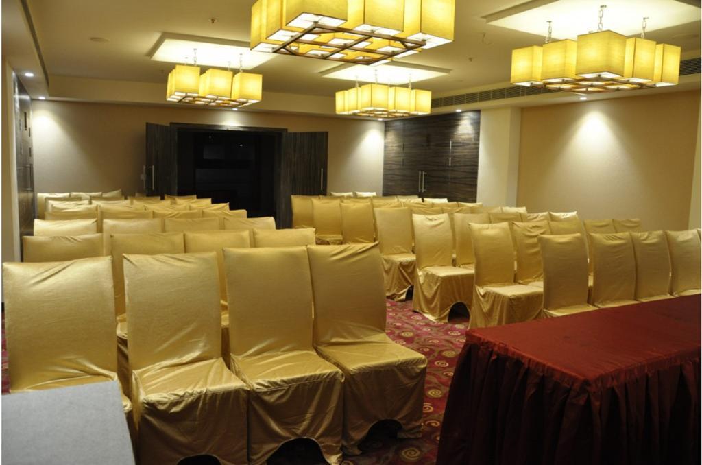 Ganpat Grand Otel Palni Dış mekan fotoğraf