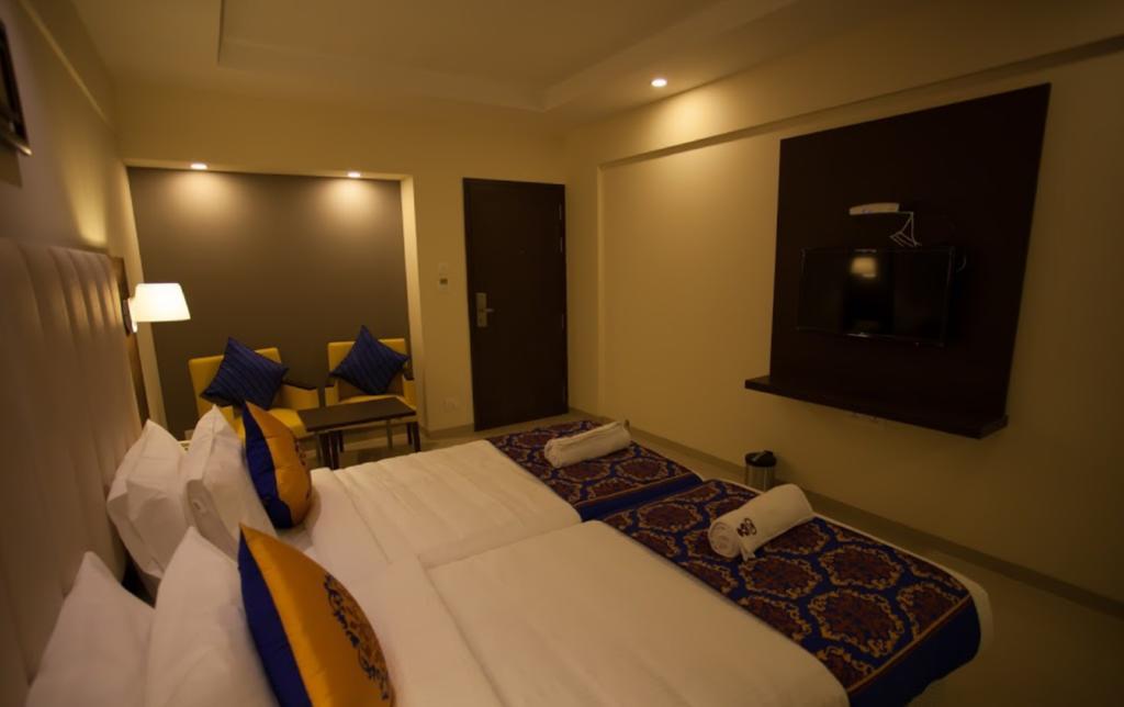 Ganpat Grand Otel Palni Dış mekan fotoğraf