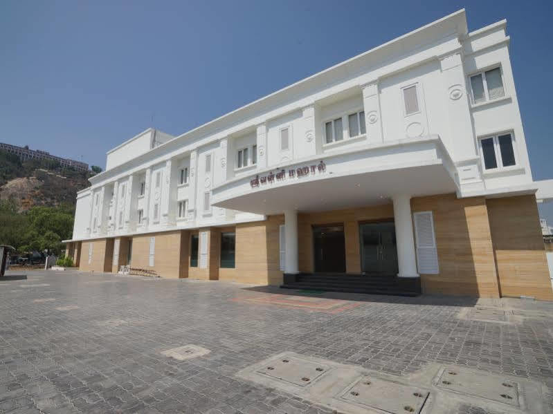 Ganpat Grand Otel Palni Dış mekan fotoğraf