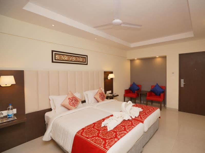 Ganpat Grand Otel Palni Dış mekan fotoğraf